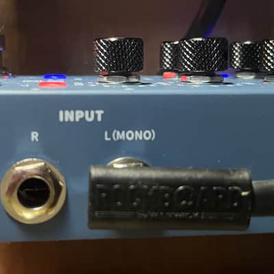 Mooer Harmony X2 2024 - blue image 2