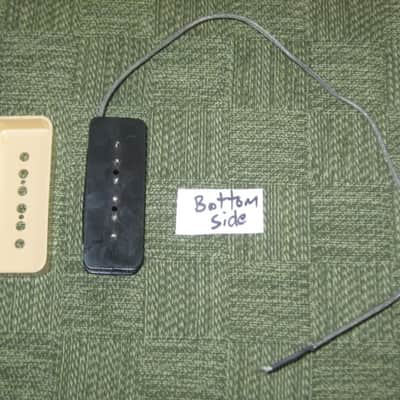mostly very clean 1990s Gibson P-100 Soapbar pickup with Creme Cover (but can sell with black cover instead) NO mounting screws 6.3k - ideal for NECK position (2 conductor, solder connect) a P100 is a stacked humbucker that's hum-cancelling image 24