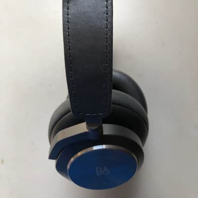 Bang & Olufsen Beoplay H9i Wireless Headphones image 7
