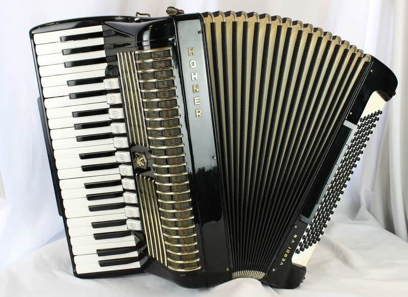 8222 - Black Hohner Verdi VN Piano Accordion LMMM 41 120 image 1