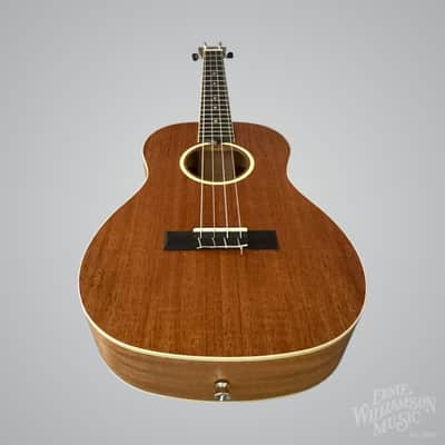 Lanikai LU21-B Baritone Ukulele w/ Bag image 9