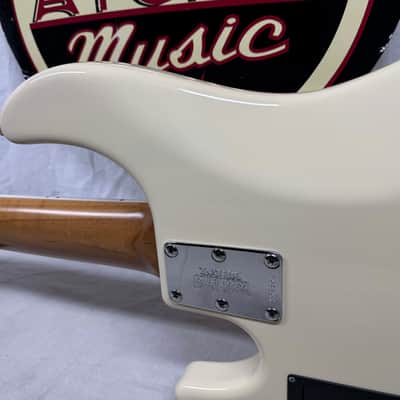 Ernie Ball Music Man 30th Anniversary Stingray sting ray 5 H Bass with Case 2018 - Translucent Buttercream / Roasted maple neck / maple fingerboard image 12