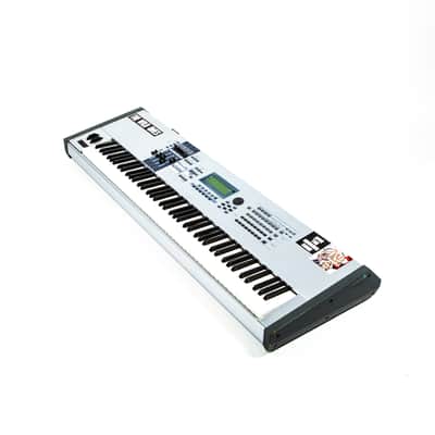 Yamaha Motif Owned by Travis Barker image 2