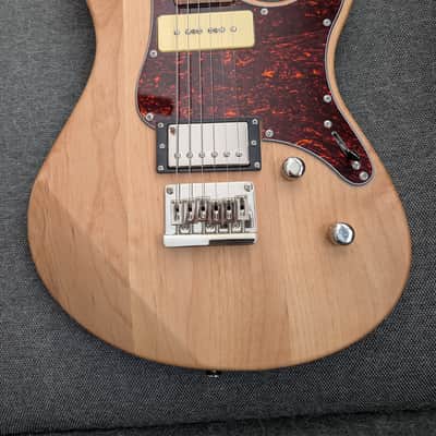 Yamaha 311H Pacifica, Rosewood Fretboard, Natural Satin Alder image 2