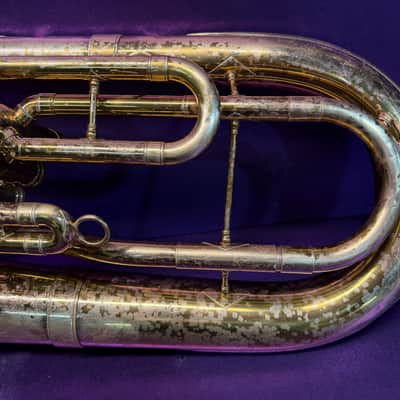 King 625 front bell baritone - Lacquer image 2