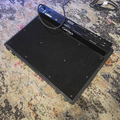 Used SKB PS-45 Powered Pedalboard - w/ Road Case image 2