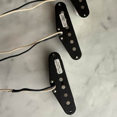 Seymour Duncan SSL-1 Vintage Staggered Strat Pickups with FREE Pure White Covers - White image 6