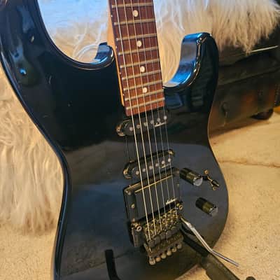 Charvel Model 3 HSS with Rosewood Fretboard 1986 - 1989 - Black image 2