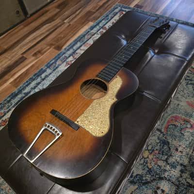 1930s Regal - First National Institute of Allied Arts - Guitar image 6