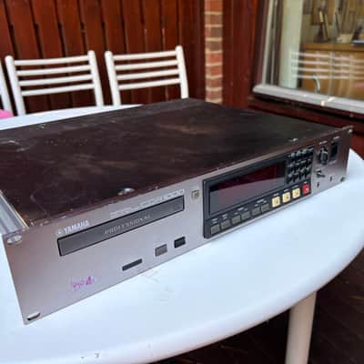 Yamaha CDR1000 2000 - SIlver image 3
