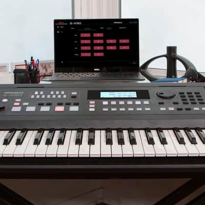 Roland E-X50 Entertainment Keyboard image 5