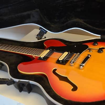 Hondo Revival ES 935 1982 (Hard Case Included) image 1