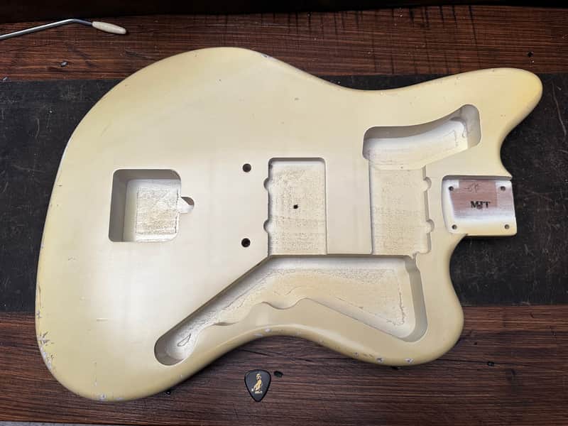 MJT Jazzmaster Body - faded Graffiti Yellow image 1
