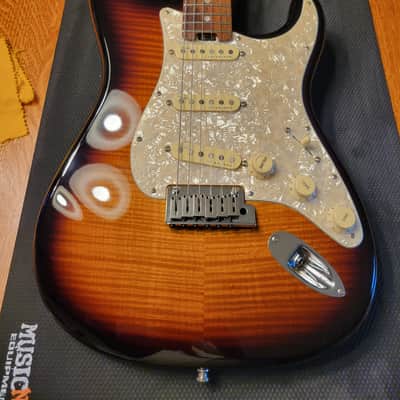 Fender Limited Edition American Elite 2-color Sunburst Maple top 2016 - 2 color mapletop sunburst gloss image 4