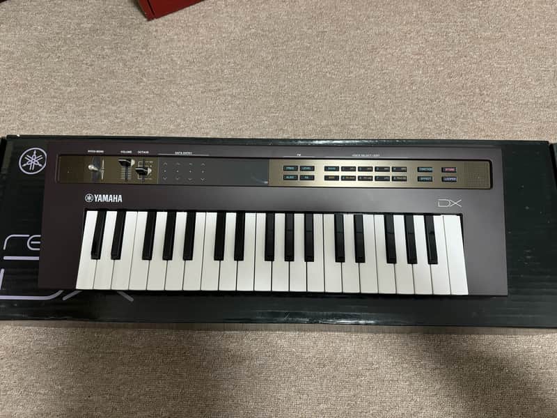 Yamaha Reface DX Mini Mobile Keyboard