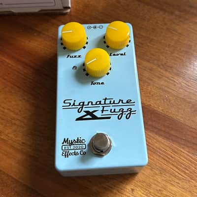 Mystic Effects Co Signature Fuzz 2026 - Light Blue image 2