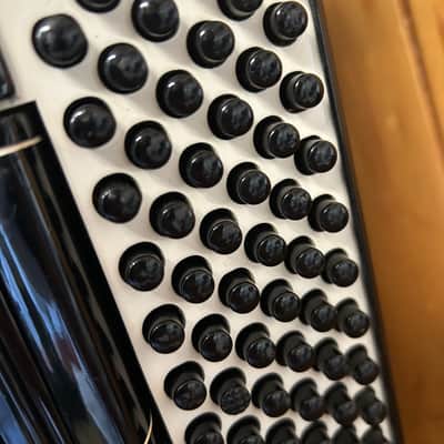 BLACK AND GOLD HOHNER ATLANTIC PIANO ACCORDION LMH WITH GRILL MUTE image 6