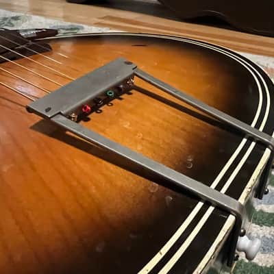 Harmony H1213 Archtone 1950 - 1971 - Light Brown Sunburst image 7