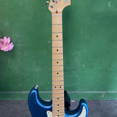 Fender American Performer Stratocaster with Maple Fretboard 2018 - Present - Satin Lake Placid Blue image 3