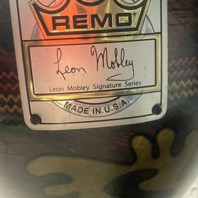 Remo Leon Mobley Signature djembe image 2