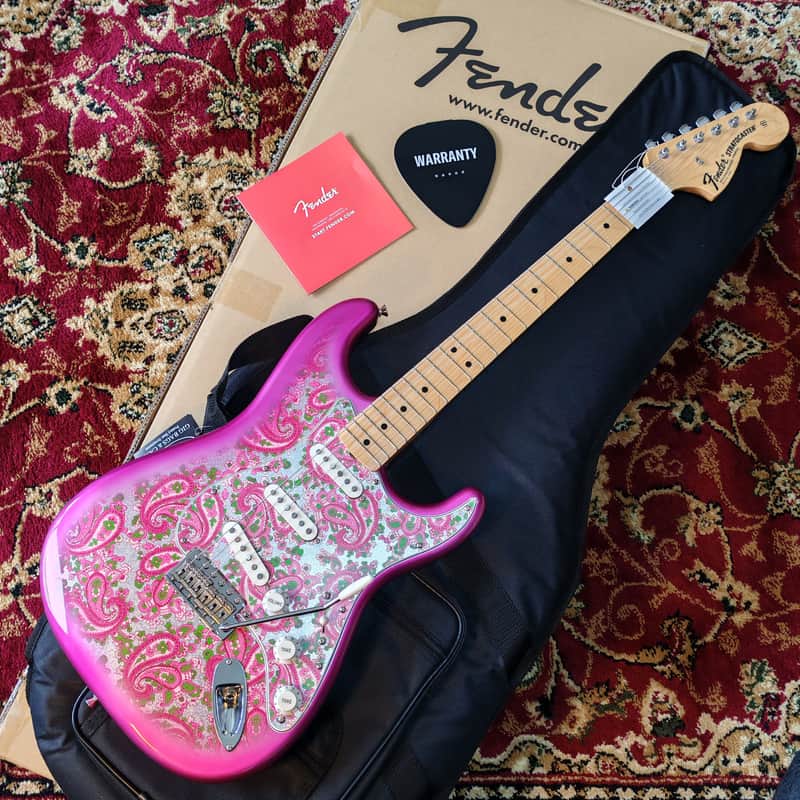 *NEW IN BOX* 2025 Fender Japan Limited Edition Stratocaster Pink Paisley - MIJ JD25