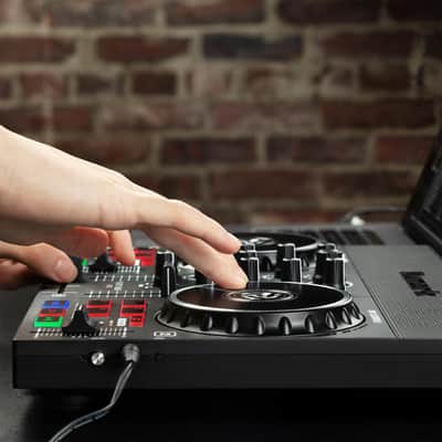 Numark Party Mix Live DJ Controller for Serato LE Software w Built-In Light Show image 18