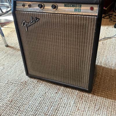 1973 Fender Musicmaster Bass 12-Watt 1x12" Bass Combo 1970 - 1980 - Silverface image 2