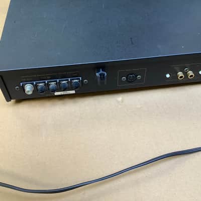 Nakamichi  ST 7E AM/FM STEREO TUNER image 11