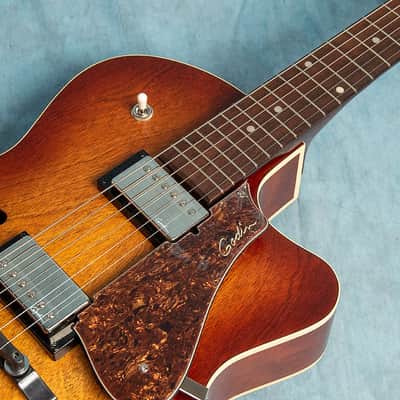 Godin 5th Avenue CW Kingpin II HB Cognac Burst 2026 SF Acoustic Guitar - No Bag/Case image 4