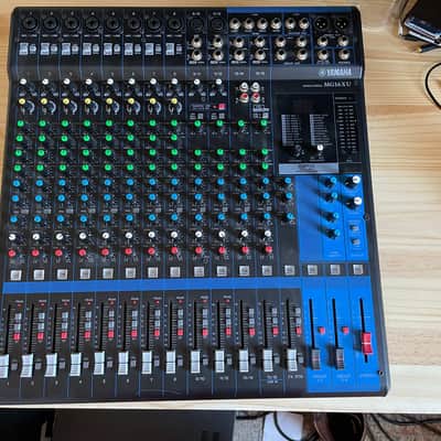 Yamaha MG16XU 16 Channel Analog Mixer 2016 - Present - Black image 1