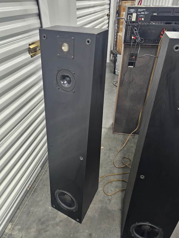 NEAR FLOOR STANDING SPEAKER M50 image 1