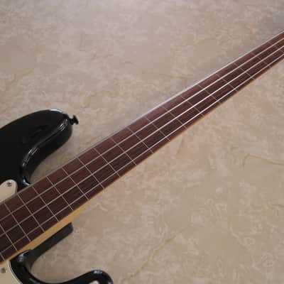 1995 Fender American Standard Precision Bass Fretless - Excellent Condition image 4