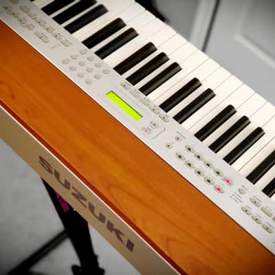 MUST SEE!!! SUZUKI SS100 STAGE PIANO FULLY INSPECTED, SERVICED AND IN AMAZING CONDITION! image 15
