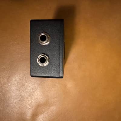 Behringer Ultra-DI DI400P Passive Direct Box 2015 - Present - Standard image 2