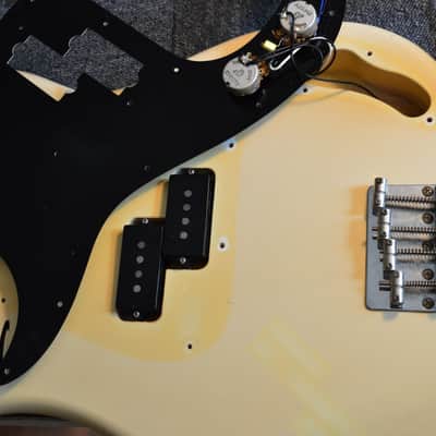 FENDER Precision Bass PB'70-US 2008 - White - Japan Import image 10