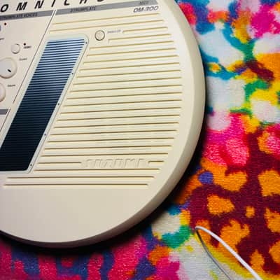 Suzuki OM-300 Omnichord W/Case + AC image 14