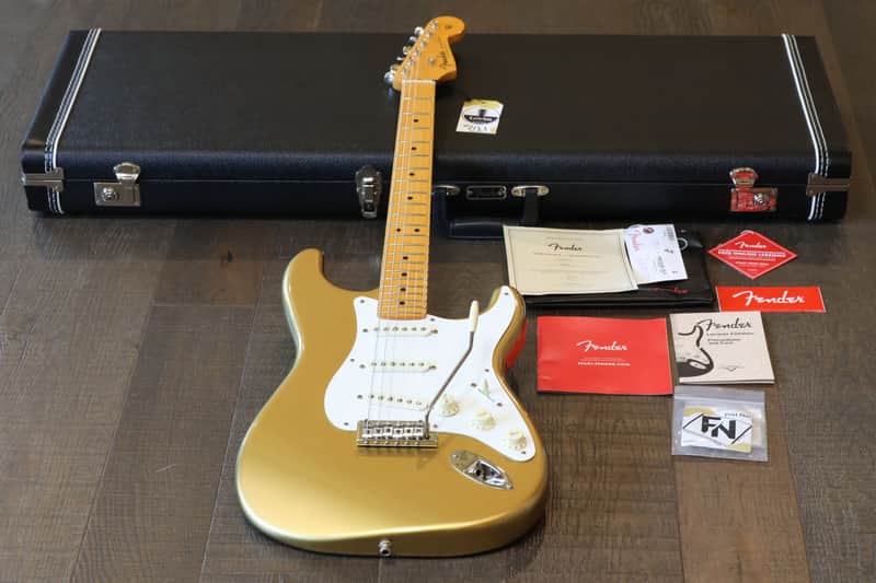 MINTY! 2020 Fender Lincoln Brewster Stratocaster Electric Guitar Aged Aztec Gold + COA OHSC