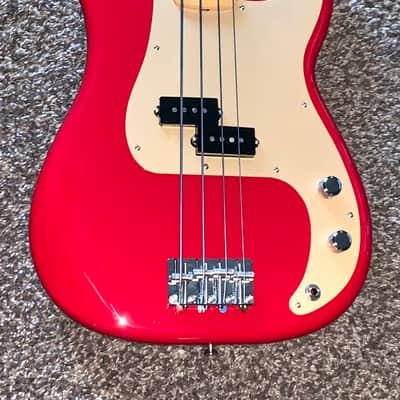2022 Fender Vintera Classic Series   '50s  Precision  electric   Bass  guitar image 4