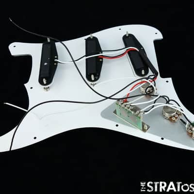 *NEW Wilkinson WOVS LOADED PICKGUARD for Fender Strat White 3 Ply 11 Hole image 2