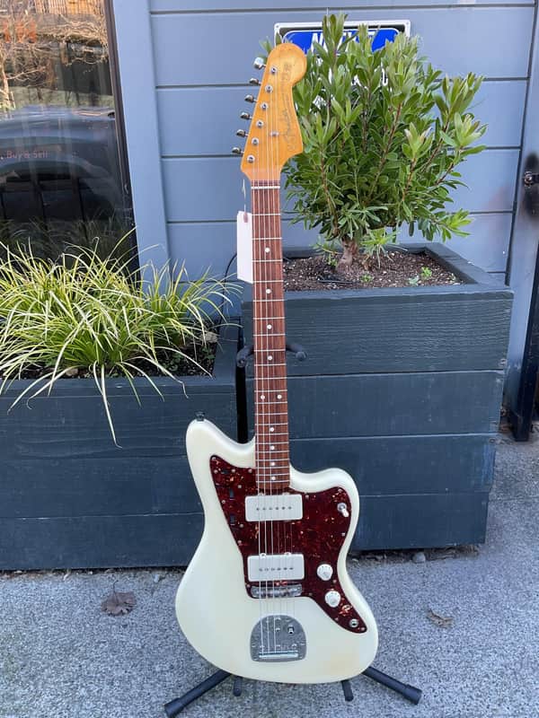 Fender Jazzmaster 62' AVRI Olympic White 2008 w/ OHSC
