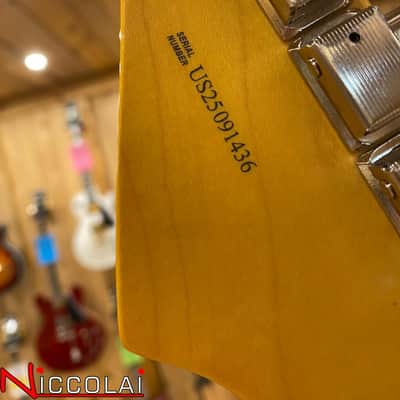 Fender American Professional Classic Stratocaster HSS, Maple Fingerboard, Faded Black image 15