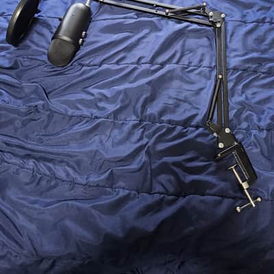 Microphone with free Sennheiser HD206 headphones +  InnoGear Mic stand image 22