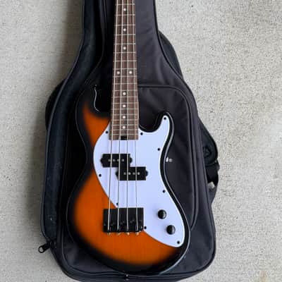 Kala UBASS-SB-TB-FS Solid Body Fretted U-Bass Sunburst w/Padded Gig Bag image 9
