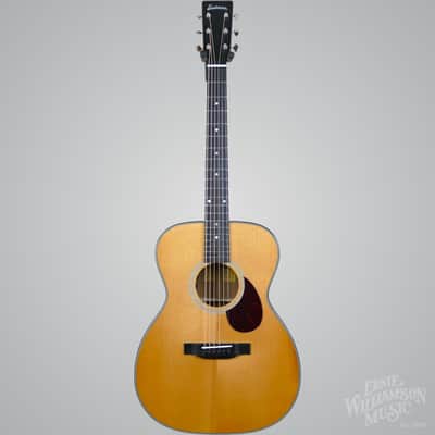Eastman E3OM-DLX Acoustic-Electric Guitar – Natural image 5