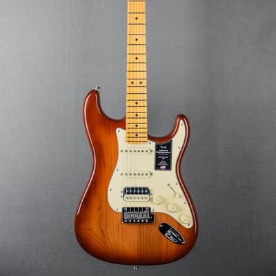 American Professional II Stratocaster HSS – Sienna Sunburst w/Maple image 3