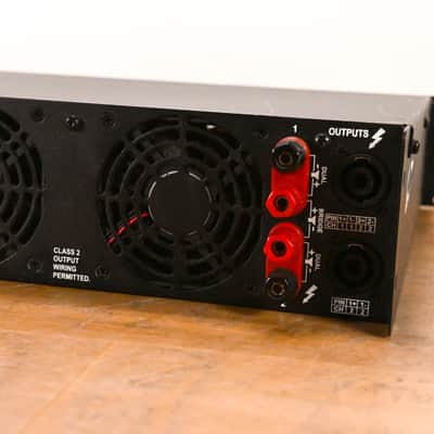 Crown XLS 802 2-Channel Power Amplifier CG010TH image 7