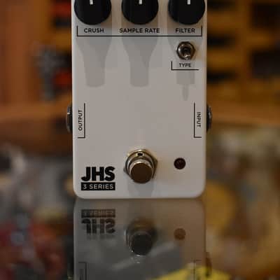 JHS 3 Series Bit Crusher image 6