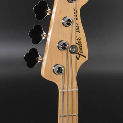 Fender 2011 American Special Jazz Bass - Candy Apple Red image 6