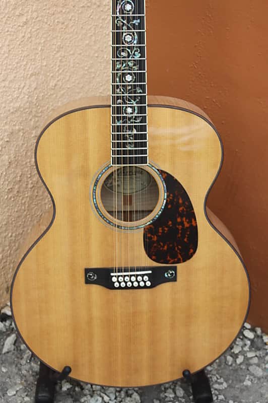 Larrivee  12 String Bild 1