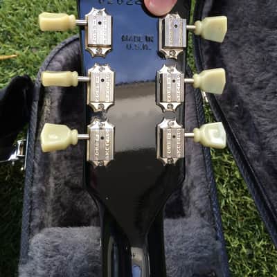 Limited Edition 2002 Les Paul Studio in Lake Placid Blue - no-dot ebony board image 4